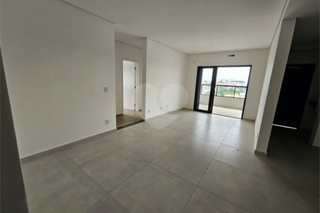 Apartamento à venda com 3 quartos, sendo 1 suíte, em Vila Lucy, Sorocaba, SP