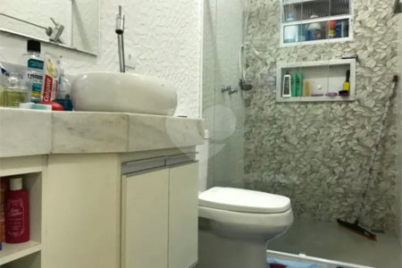 CASA A VENDA NO VILA BRANCA COM 3 DORMITORIOS, 2 BANHEIROS, 2 VAGAS, 175M², JACAREÍ/SP.