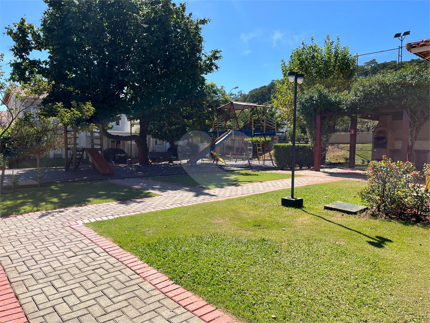 Casa à venda com 3 quartos, sendo 1 suíte, no condomínio Residencial Praças do Sul Rp, Ribeirão Preto - SP