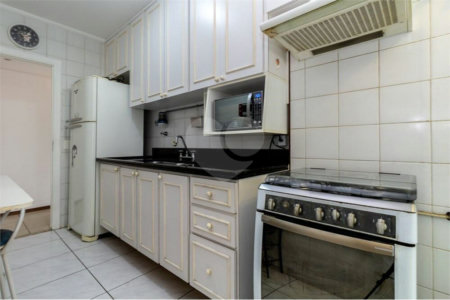 Apartamento à venda com 3 quartos, sendo 1 suíte, em Vila Hamburguesa, São Paulo, SP