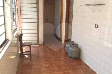 Casa à venda com 3 quartos, sendo 1 suíte,  em Santa Rosa, Vinhedo, SP