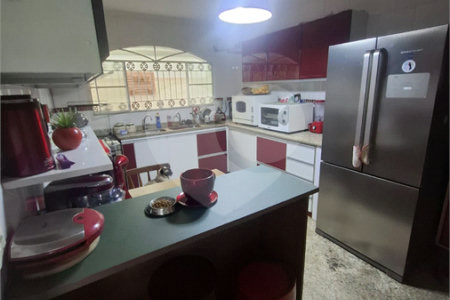 Casa à venda com 4 quartos, sendo 1 suíte, em Campo Grande, Rio de Janeiro, RJ