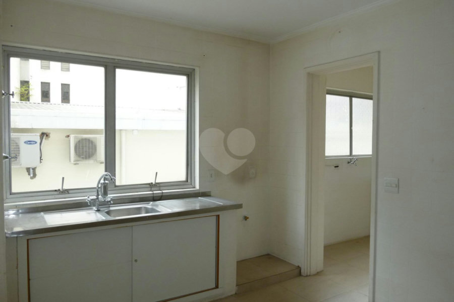 Apartamento à venda com 3 quartos, sendo 1 suíte, em Paraíso, São Paulo, SP