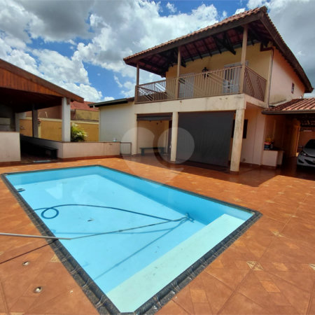 Sobrado à venda com 4 quartos, sendo 1 suíte,  em Parque dos Lagos, Ribeirão Preto, SP