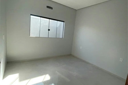 Casa à venda com 3 quartos, sendo 1 suíte, em Loteamento Jardim Europa, Balsas, MA