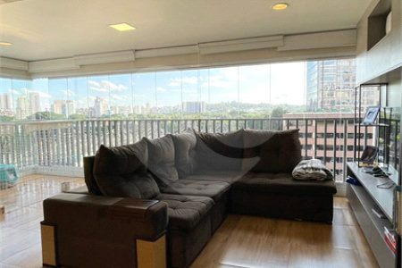 Apartamento à venda com 4 quartos, sendo 2 suítes, em Pinheiros, São Paulo, SP