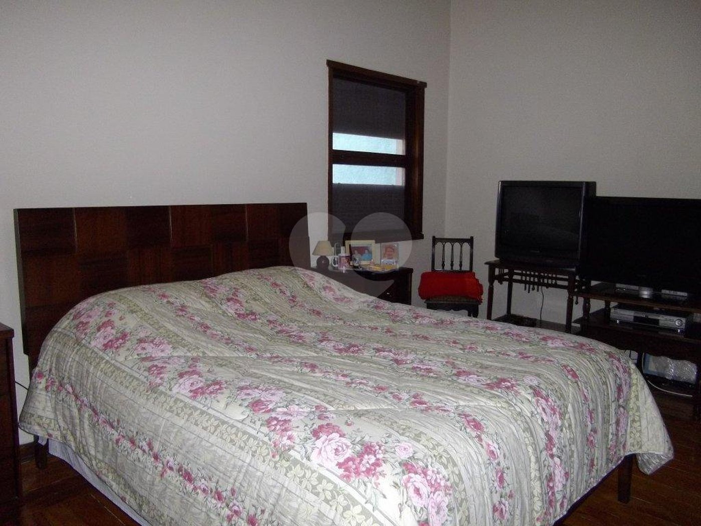 Sobrado à venda com 5 quartos em Santana, São Paulo, SP