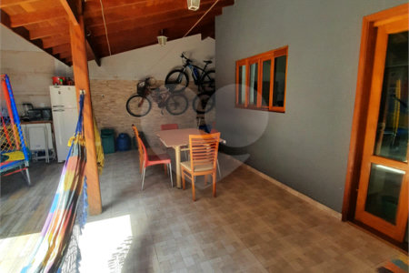 Sobrado à venda com 3 quartos, sendo 1 suíte,  em Jardim Nathalie, Mogi das Cruzes, SP