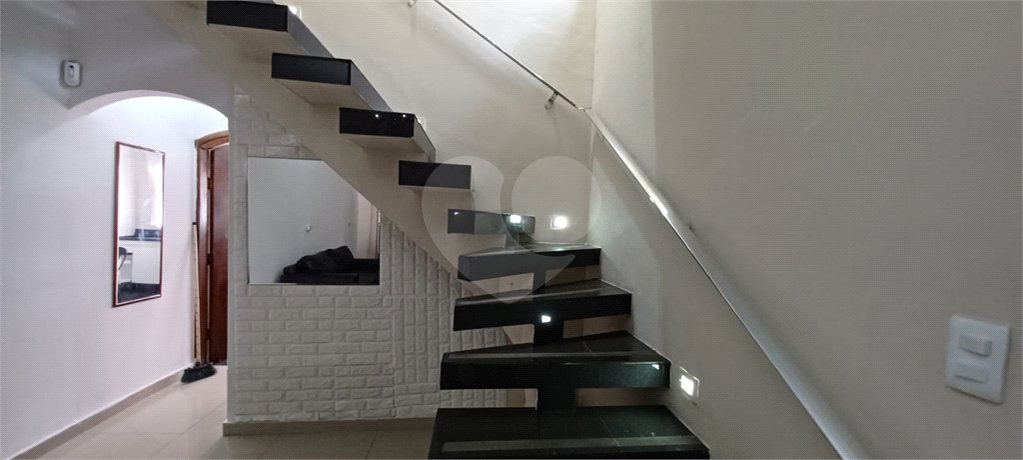 Sobrado à venda com 3 quartos, sendo 1 suíte, em Tremembé, São Paulo, SP