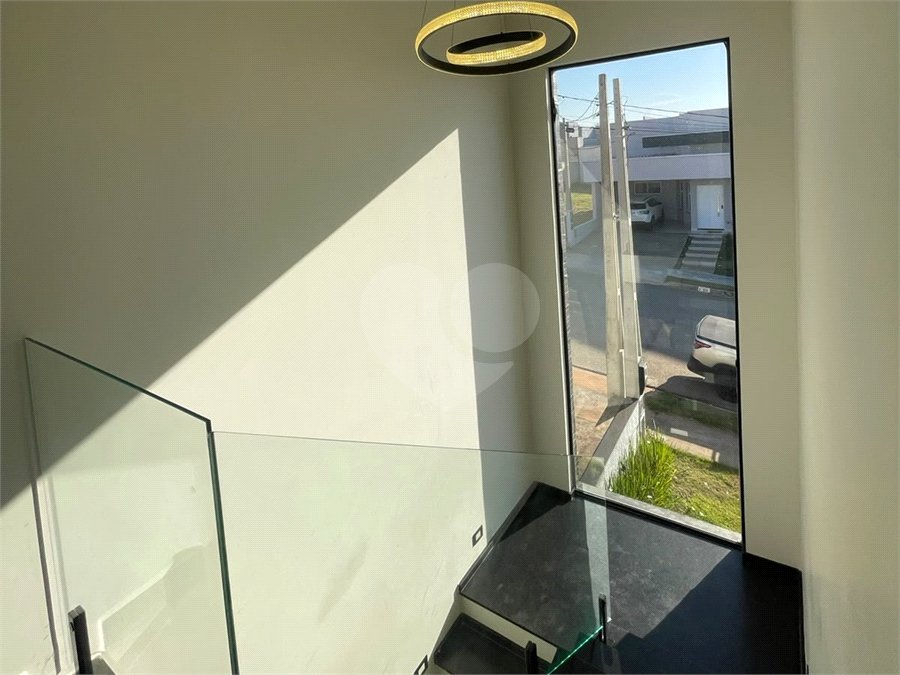 Casa à venda com 3 quartos, sendo 1 suíte, no condomínio Helena Maria, Sorocaba - SP