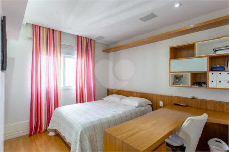 Apartamento à venda com 4 suítes em Vila Suzana, São Paulo, SP