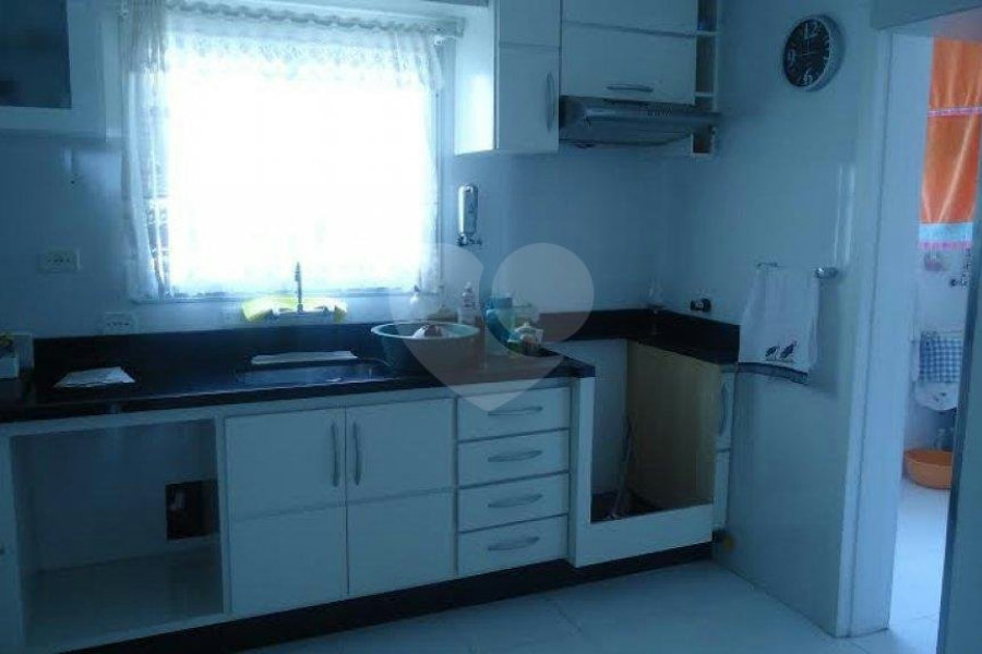 Apartamento à venda com 3 quartos, sendo 1 suíte, em Jardim das Laranjeiras, São Paulo, SP