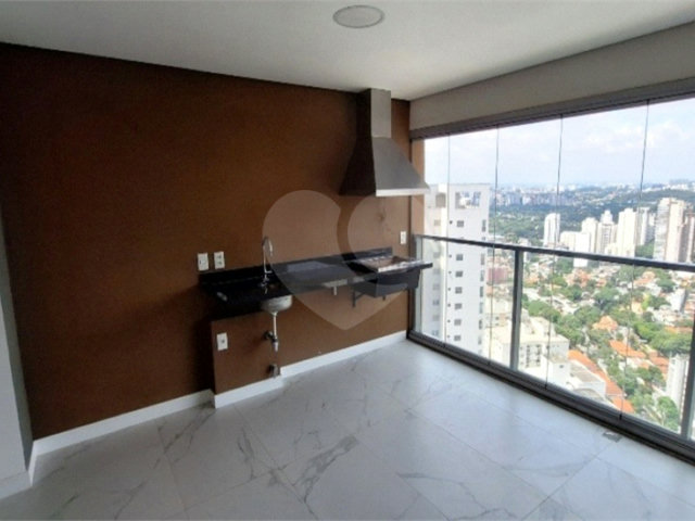 Apartamento à venda com 3 suítes em Vila Madalena, São Paulo, SP