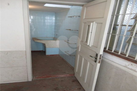 Sobrado à venda com 3 quartos, sendo 1 suíte, em Vila Moraes, São Paulo, SP