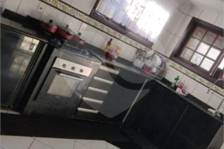 Casa à venda com 5 quartos, sendo 1 suíte, em Campo Grande, Rio de Janeiro, RJ