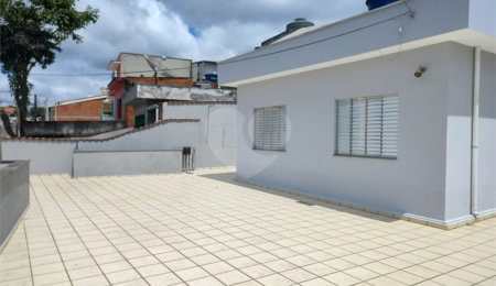 Casa à venda com 3 quartos, sendo 1 suíte,  em Jardim Cintia, Mogi das Cruzes, SP
