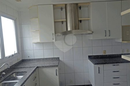 Apartamento a venda com 252 m² no Campo belo.