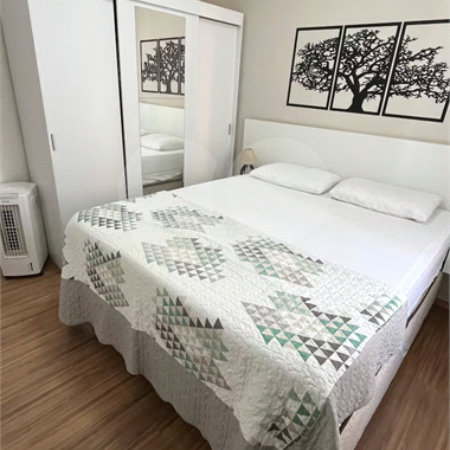 Apartamento à venda com 2 quartos, sendo 1 suíte, em Jardim Carambeí, São Roque, SP