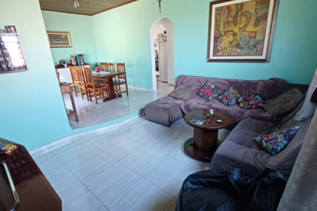 Casa à venda com 3 quartos, sendo 1 suíte, no condomínio Cafezal VI, Itupeva - SP