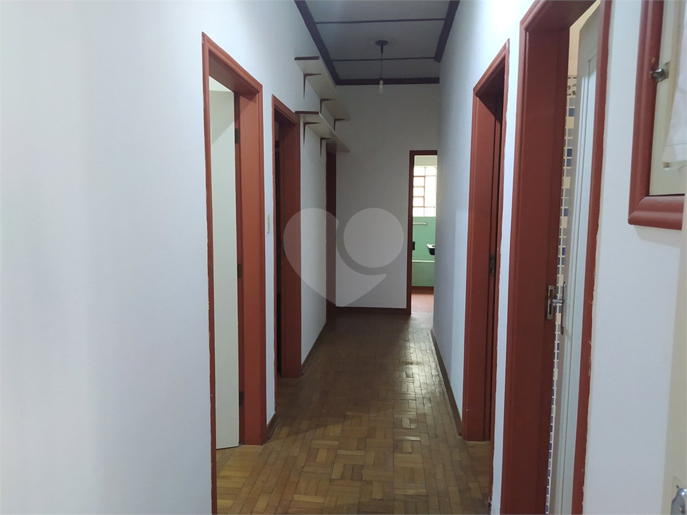 Chácara à venda com 5 quartos, sendo 1 suíte, no Centro (mailasqui), São Roque, SP