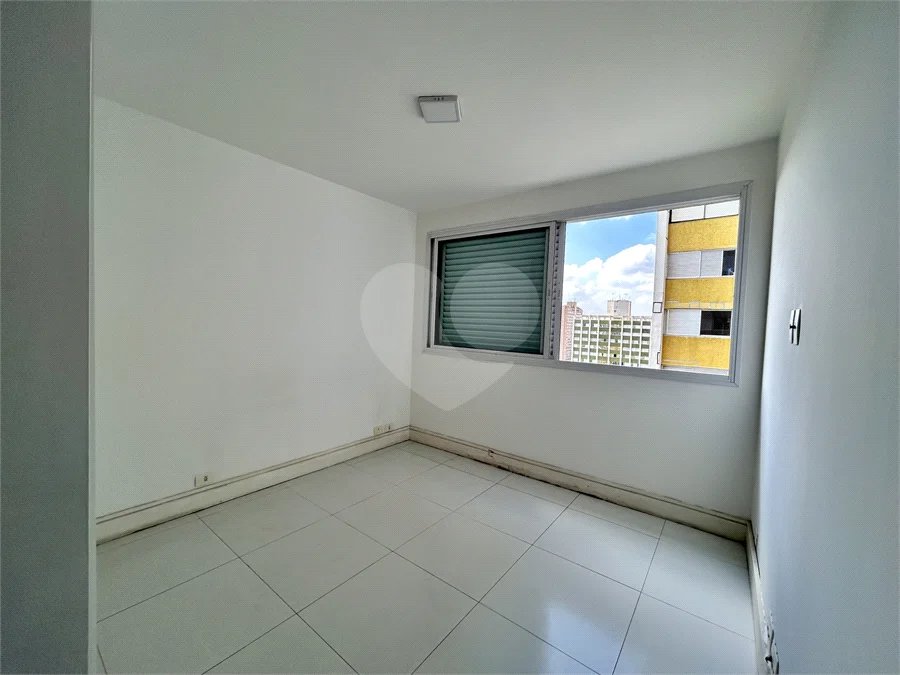 Apartamento de 105 m2, 3 dorms, 2 vagas livres em Perdizes