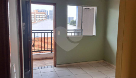 Apartamento à venda com 2 quartos em Vila Granada, São Paulo, SP