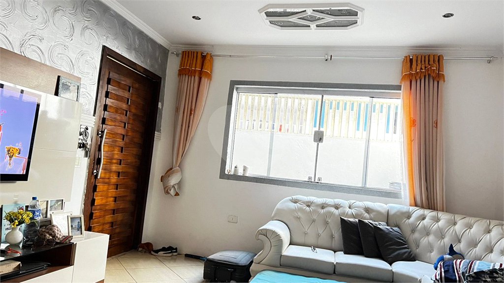 Sobrado à venda com 3 quartos em Cidade Kemel, São Paulo, SP