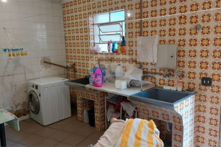 Casa à venda com 7 quartos, sendo 2 suítes, em Jardim Londrina, São Paulo, SP