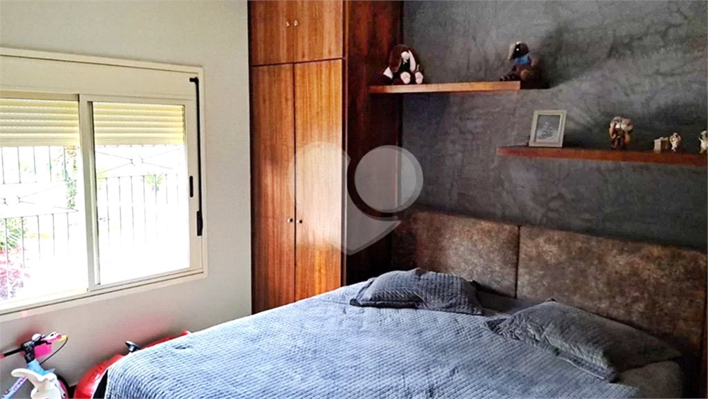 Casa à venda com 8 quartos, sendo 4 suítes, em Roseira, Mairiporã, SP