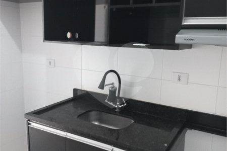 Casa à venda com 2 suítes no condomínio martinha, São Paulo - SP