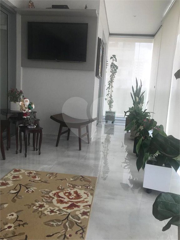 Apartamento à venda com 2 suítes em Indianópolis, São Paulo, SP