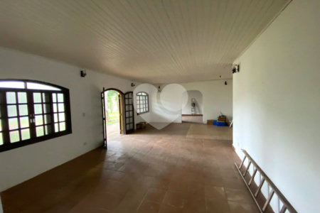 Casa à venda com 6 quartos, sendo 5 suítes,  em Santa Claudina, Vinhedo, SP