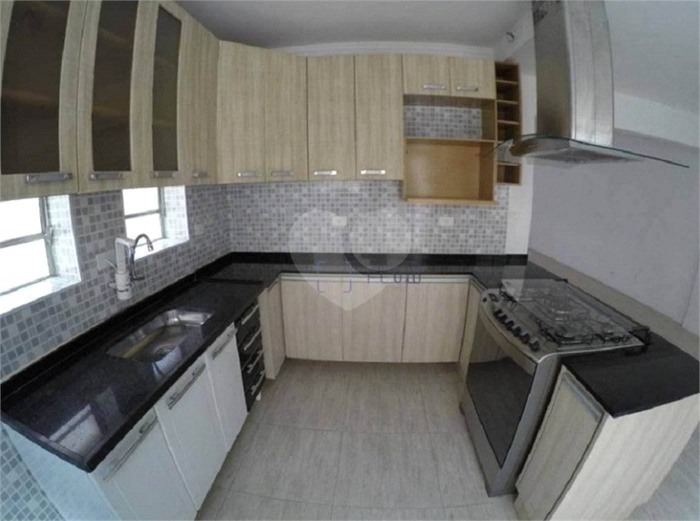 Sobrado à venda com 3 quartos, sendo 1 suíte,  em Planalto Paulista, São Paulo, SP