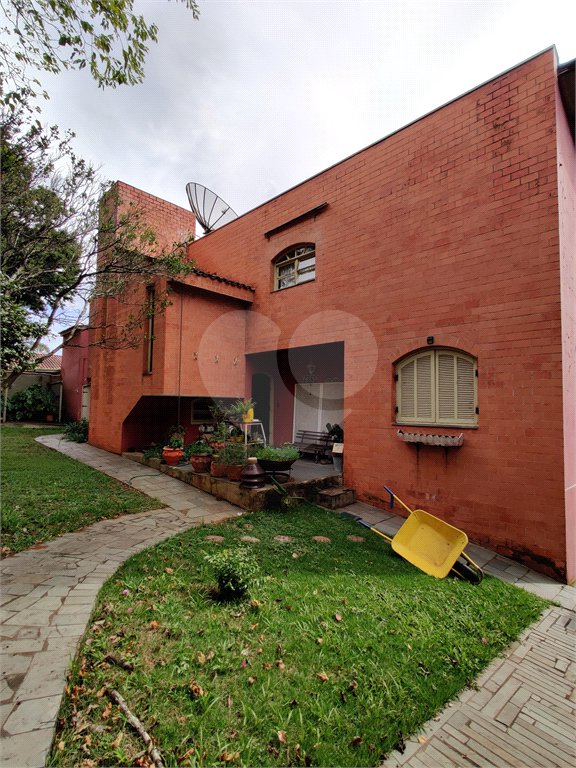 Casa à venda com 4 quartos, sendo 1 suíte, no condomínio Chacarás Bela Vista, Mairiporã - SP