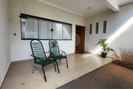 Casa à venda com 3 quartos, sendo 1 suíte,  em Cidade Jardim, Araraquara, SP