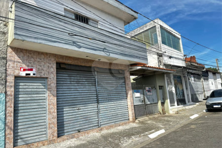 Casa à venda com 4 quartos em Jardim Casa Branca, Suzano, SP