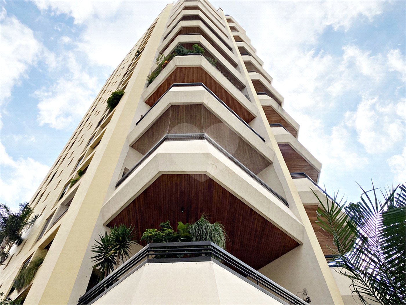 Apartamento à venda com 4 suítes em Santana, São Paulo, SP