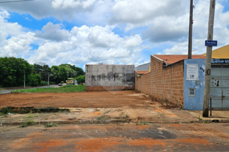 Terreno à venda em Residencial Cambuy, Araraquara, SP