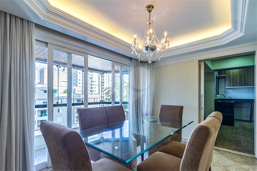 Apartamento à venda com 3 quartos, sendo 2 suítes, em Vila Andrade, São Paulo, SP