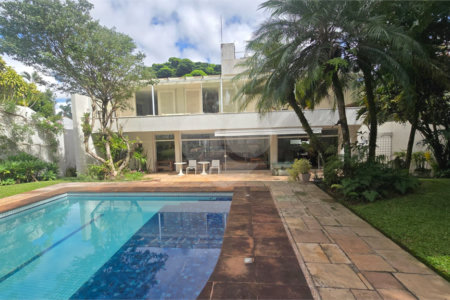 Casa à venda com 4 suítes em Santo Amaro, São Paulo, SP