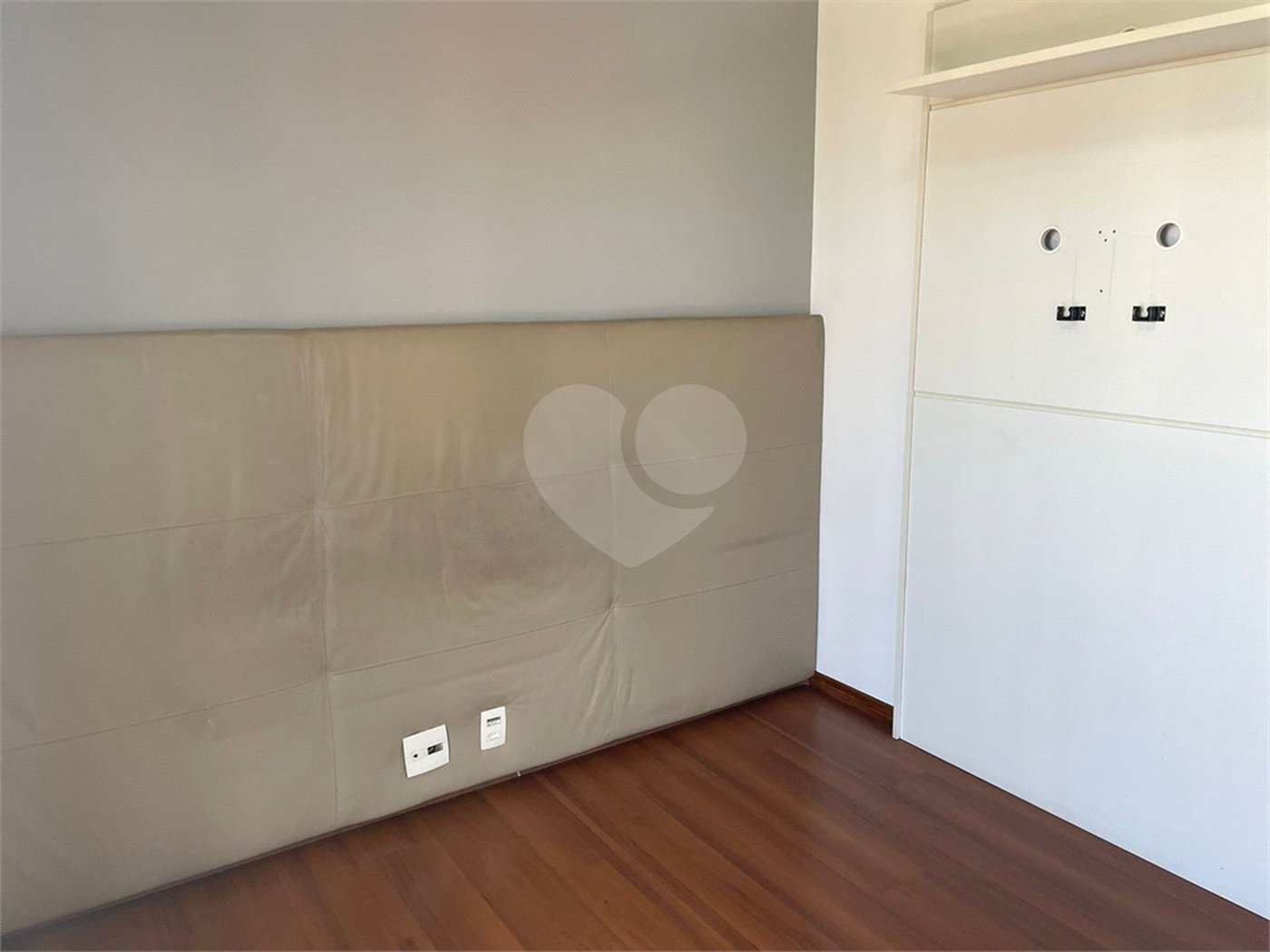 Apartamento para alugar com 3 quartos, sendo 1 suíte, em Indianópolis, São Paulo, SP