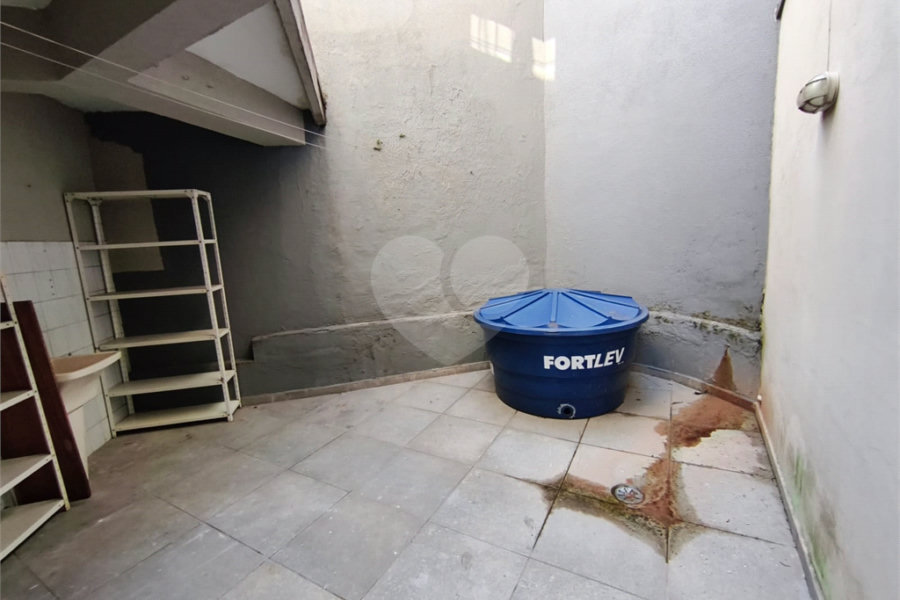 Sobrado à venda com 3 quartos, sendo 1 suíte, em Vila Nivi, São Paulo, SP