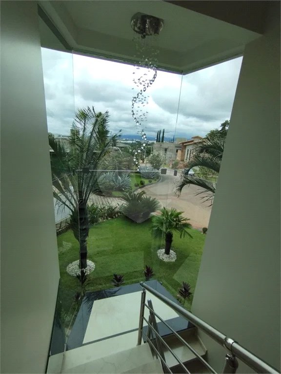 Casa à venda com 5 quartos, sendo 3 suítes, no condomínio Ibiaram 1, Itupeva - SP