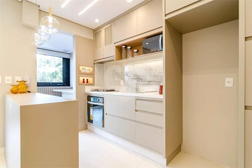 Apartamento à venda com 2 quartos, sendo 1 suíte, em Pinheiros, São Paulo, SP
