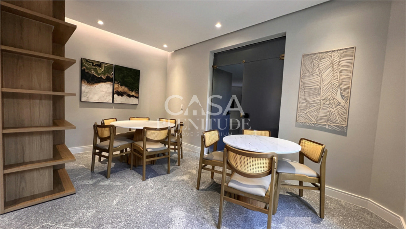 Apartamento à venda com 4 quartos, sendo 1 suíte,  em Vila Mariana, São Paulo, SP