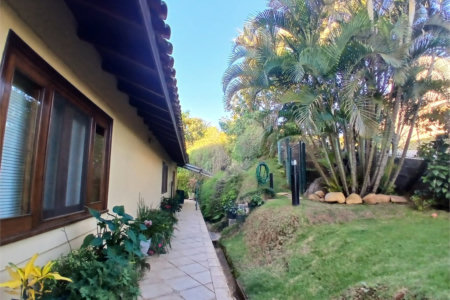 Casa Térrea à venda com 5 suítes em Bairro do Cambará, São Roque, SP