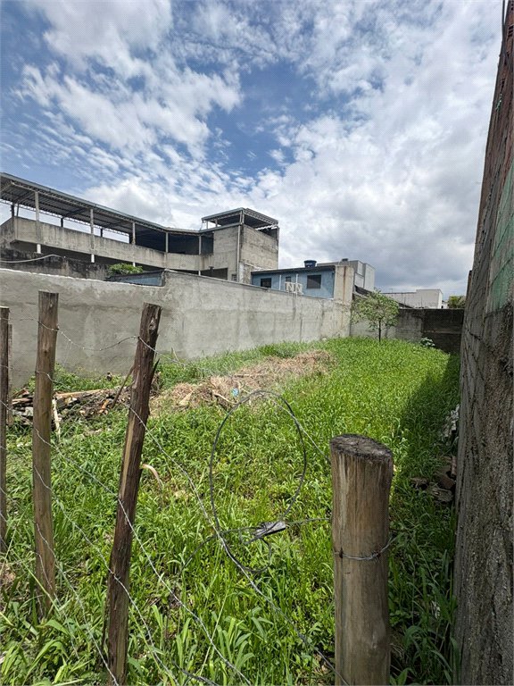 Terreno à venda em Jardim Quaresmeira II, Suzano, SP
