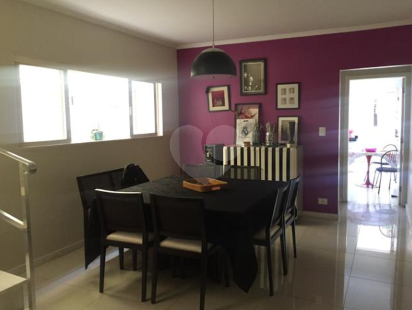 Sobrado à venda no Tremembé, 3 dormitorios com armários, sala ampla, cozinha com armários, 2 vagas , otima localização