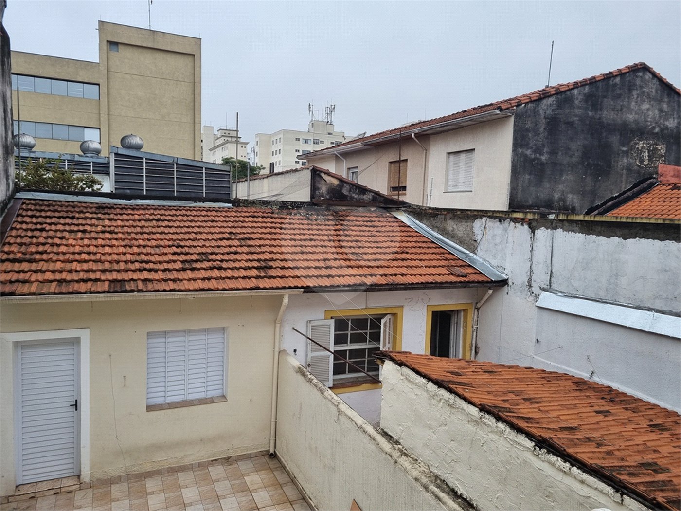 Sobrado à venda com 3 quartos em Moema, São Paulo, SP