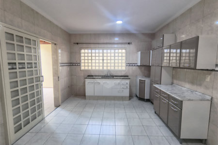 Casa à venda com 3 quartos, sendo 1 suíte,  em Jardim Jequitibá, Indaiatuba, SP